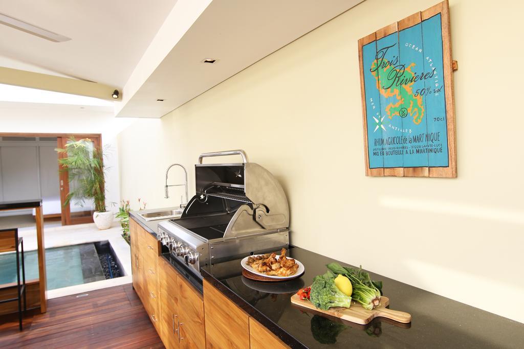 Villa Aditi, Sitara Villa Group เซมินยัค ภายนอก รูปภาพ