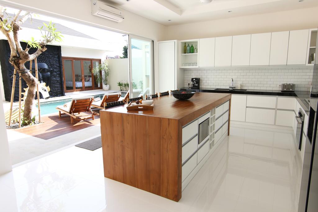 Villa Aditi, Sitara Villa Group เซมินยัค ภายนอก รูปภาพ